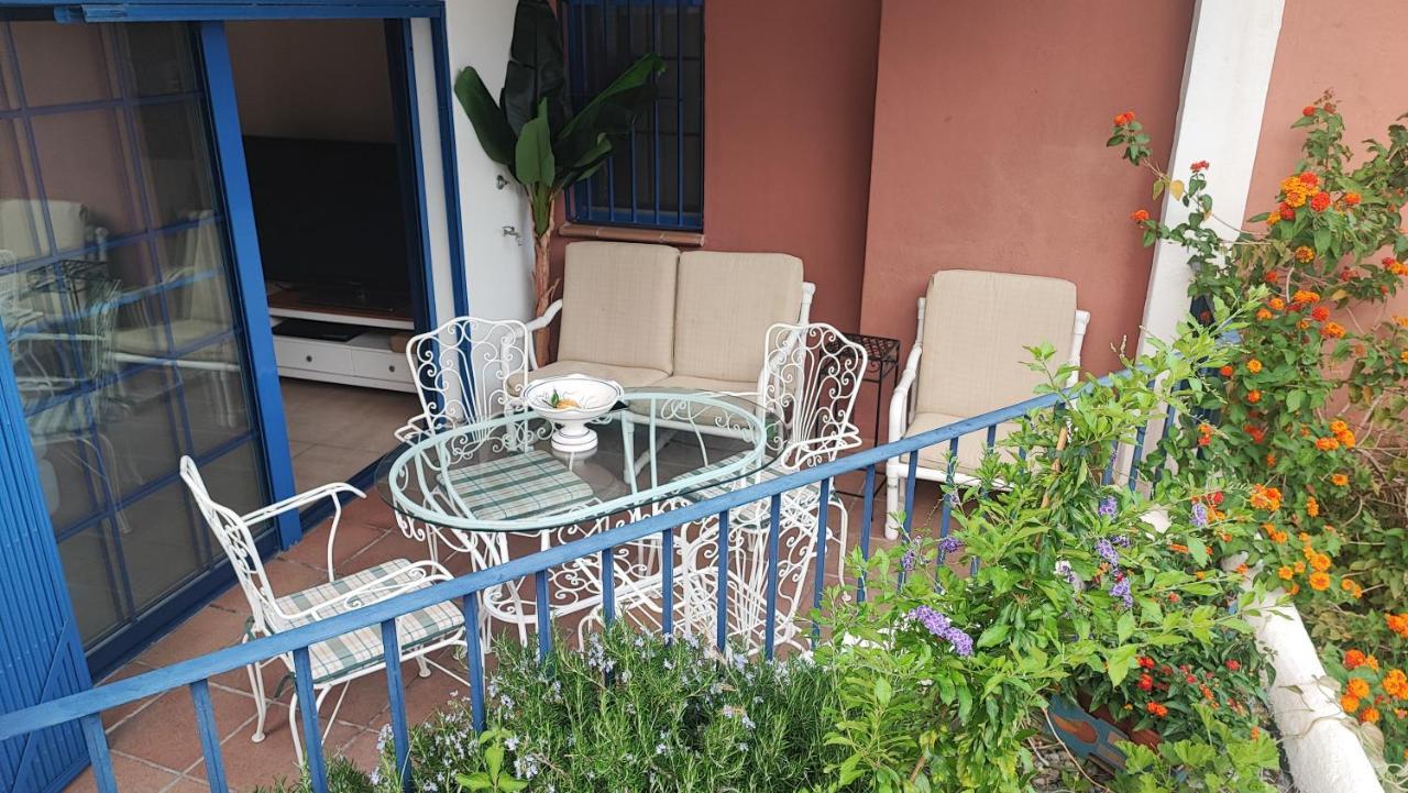 Vista Bahia Con Piscinas, Parking Y Terraza Apartamento La Herradura  Exterior foto