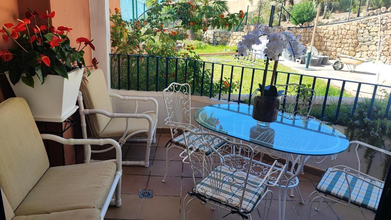 Vista Bahia Con Piscinas, Parking Y Terraza Apartamento La Herradura  Exterior foto