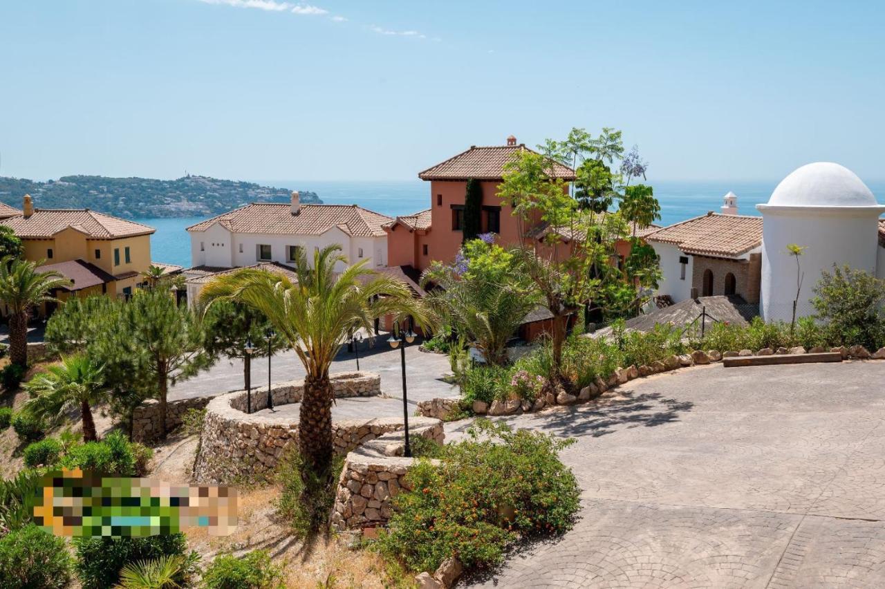 Vista Bahia Con Piscinas, Parking Y Terraza Apartamento La Herradura  Exterior foto